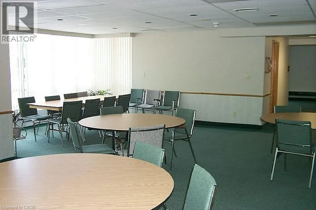 237 KING Street W Unit# 1004, #1004