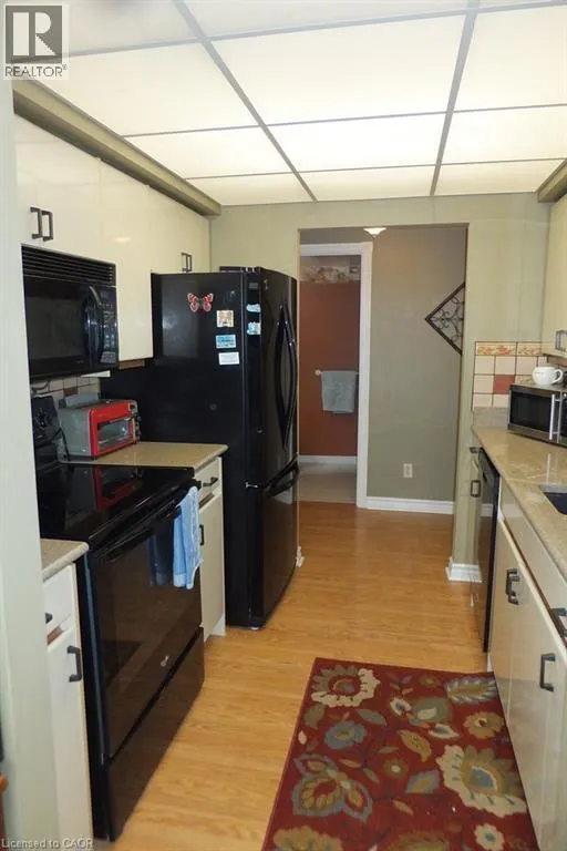 237 KING Street W Unit# 1004, #1004