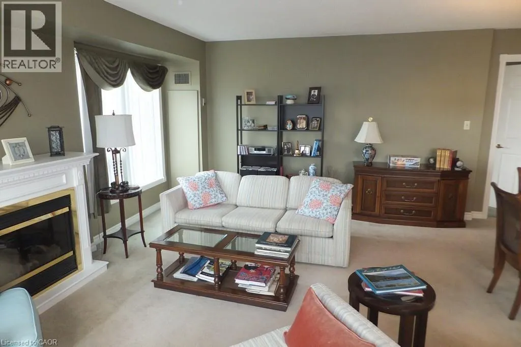 237 KING Street W Unit# 1004, #1004