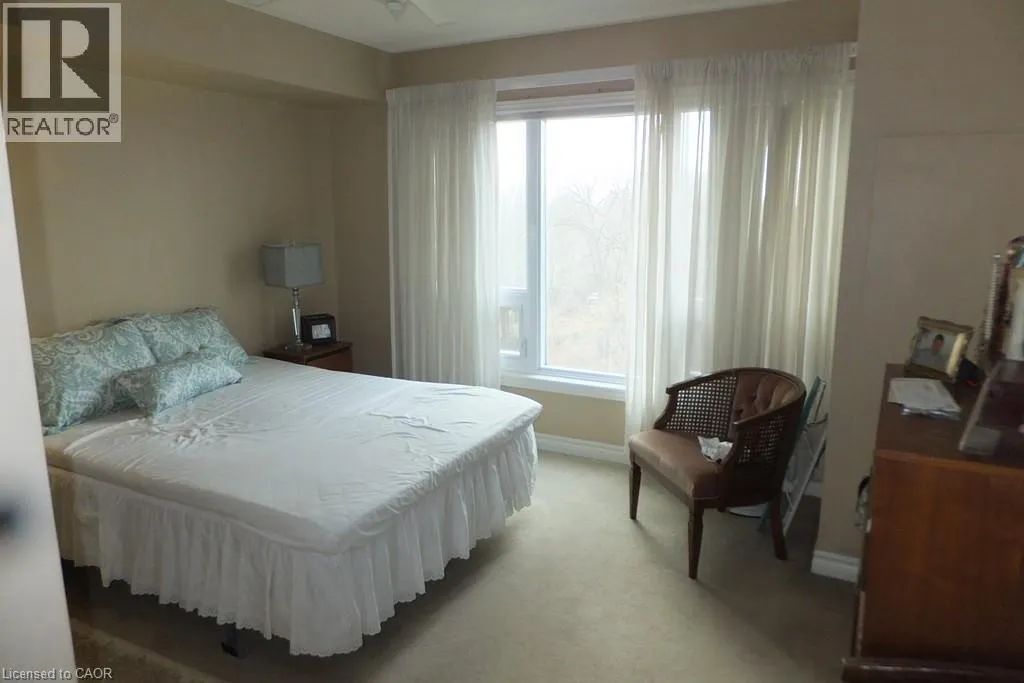 237 KING Street W Unit# 1004, #1004