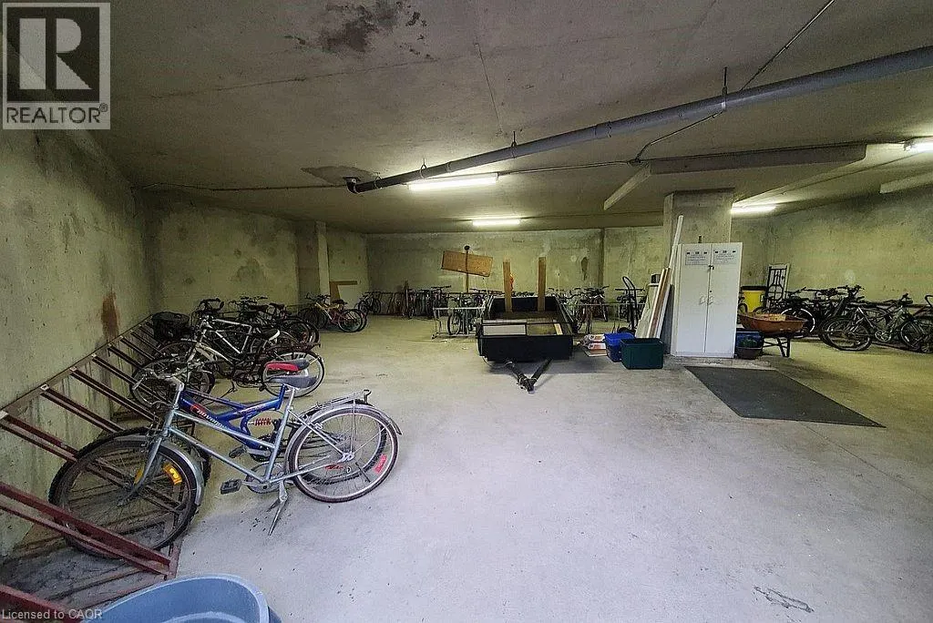 237 KING Street W Unit# 1004, #1004