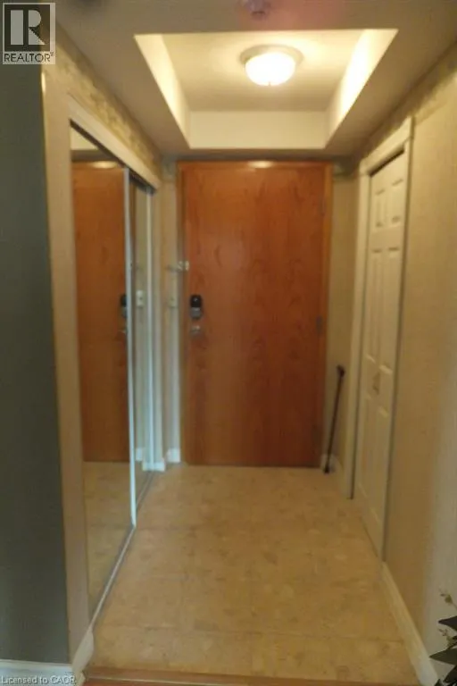 237 KING Street W Unit# 1004, #1004