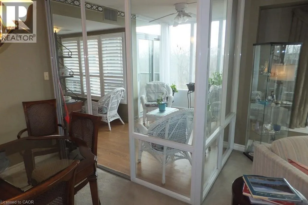 237 KING Street W Unit# 1004, #1004