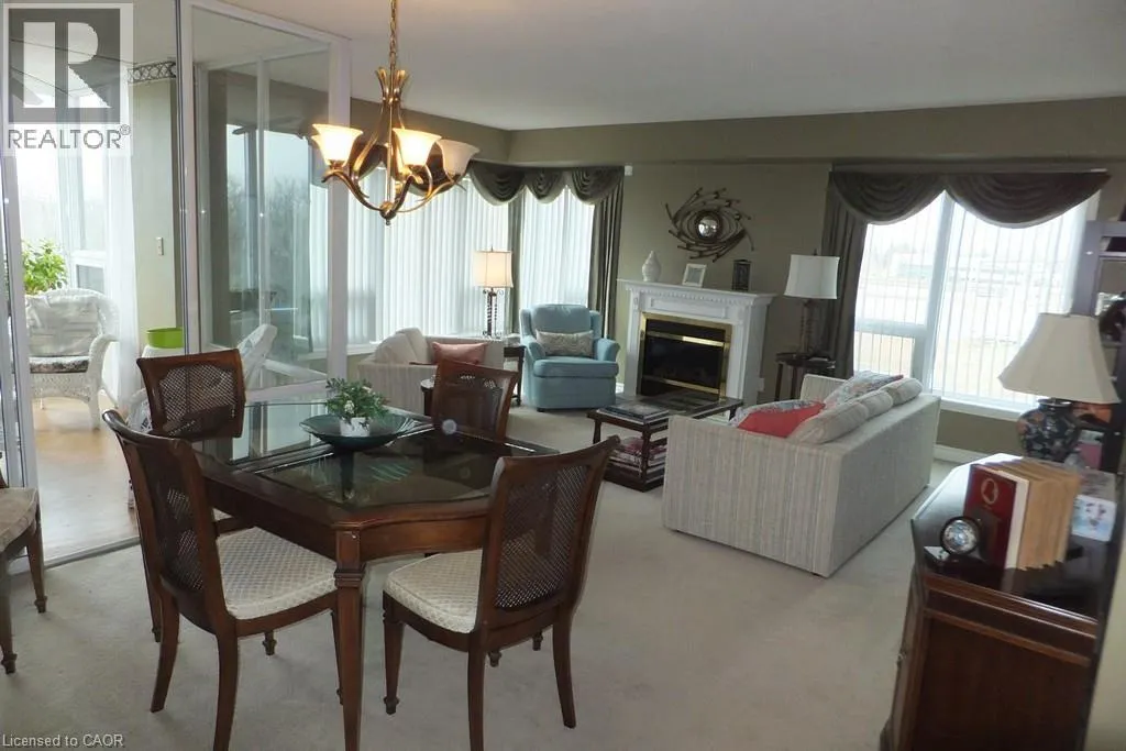 237 KING Street W Unit# 1004, #1004