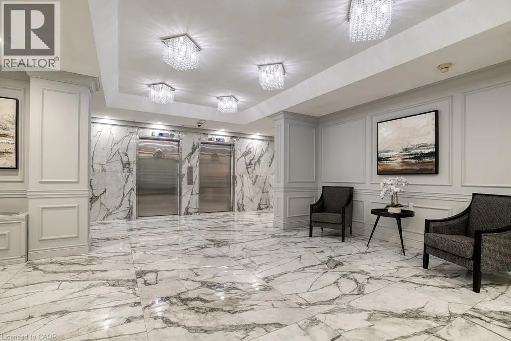 237 KING Street W Unit# 1004, #1004