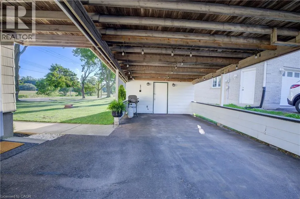 554 HURON Street