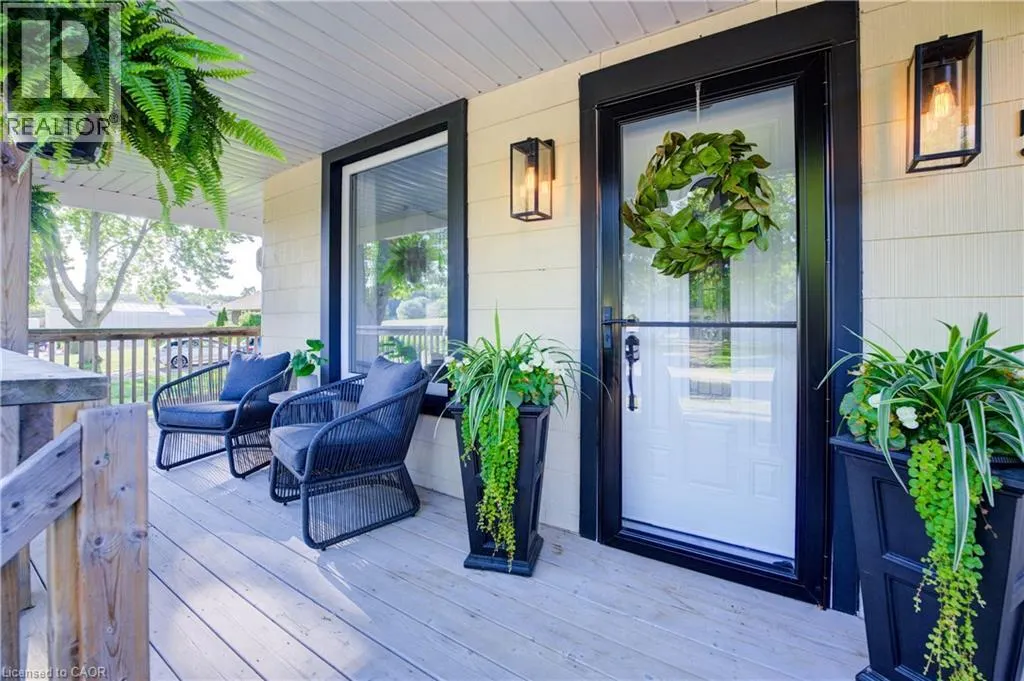 554 HURON Street