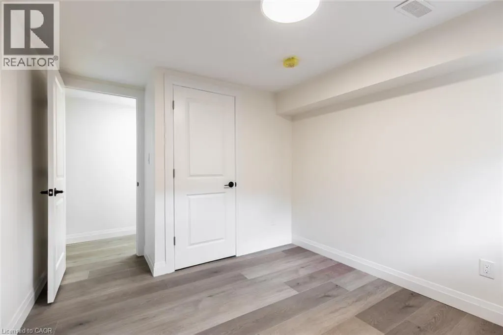 92 PEARL Street S