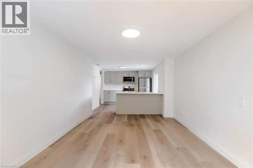 92 PEARL Street S