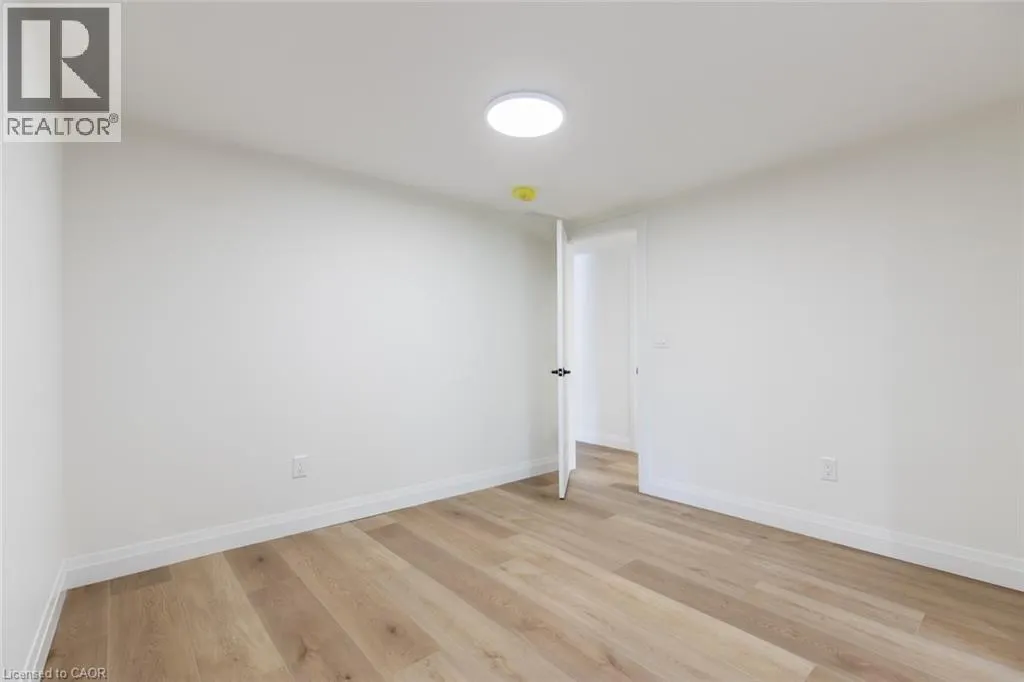 92 PEARL Street S