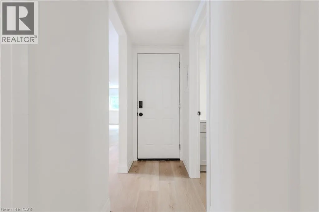92 PEARL Street S