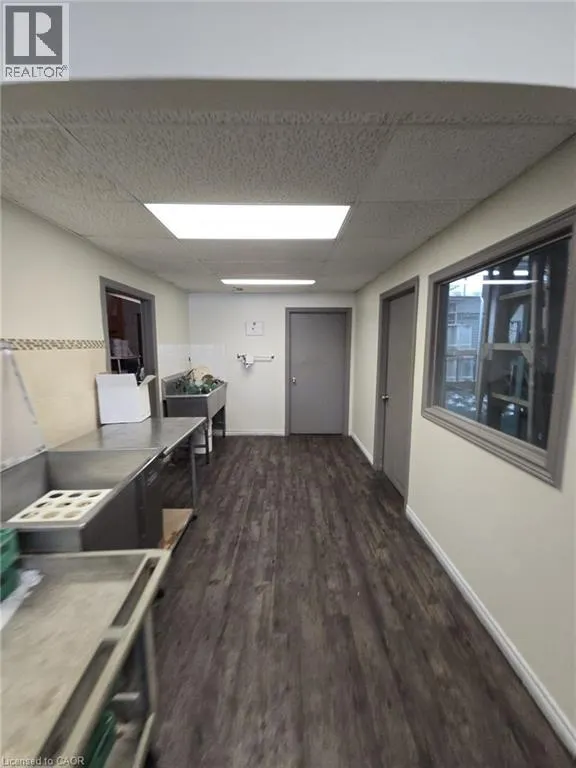 809 VICTORIA Street N Unit# 8A, #8A