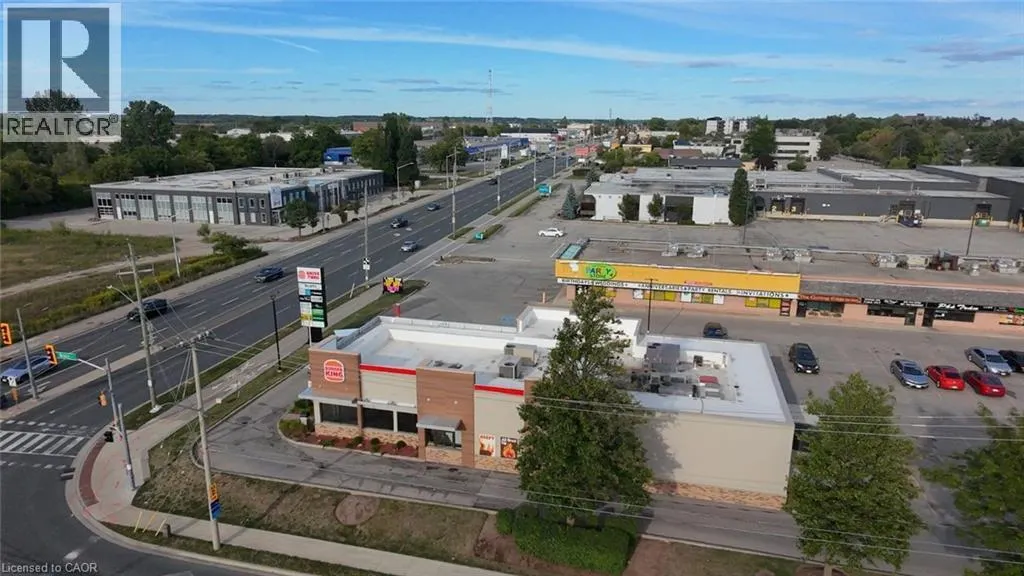 809 VICTORIA Street N Unit# 8A, #8A