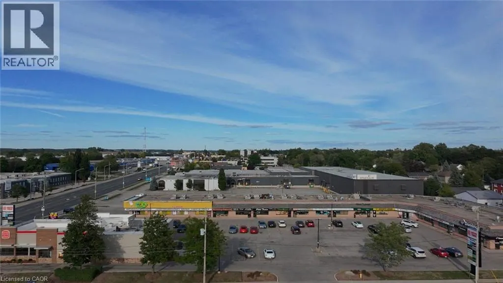 809 VICTORIA Street N Unit# 8A, #8A