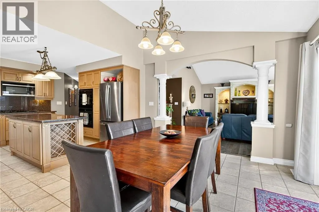 18 KONSTANTINE Court