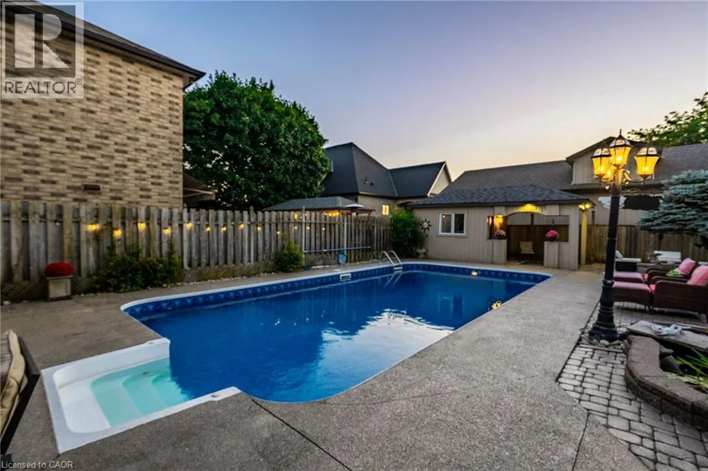 18 KONSTANTINE Court