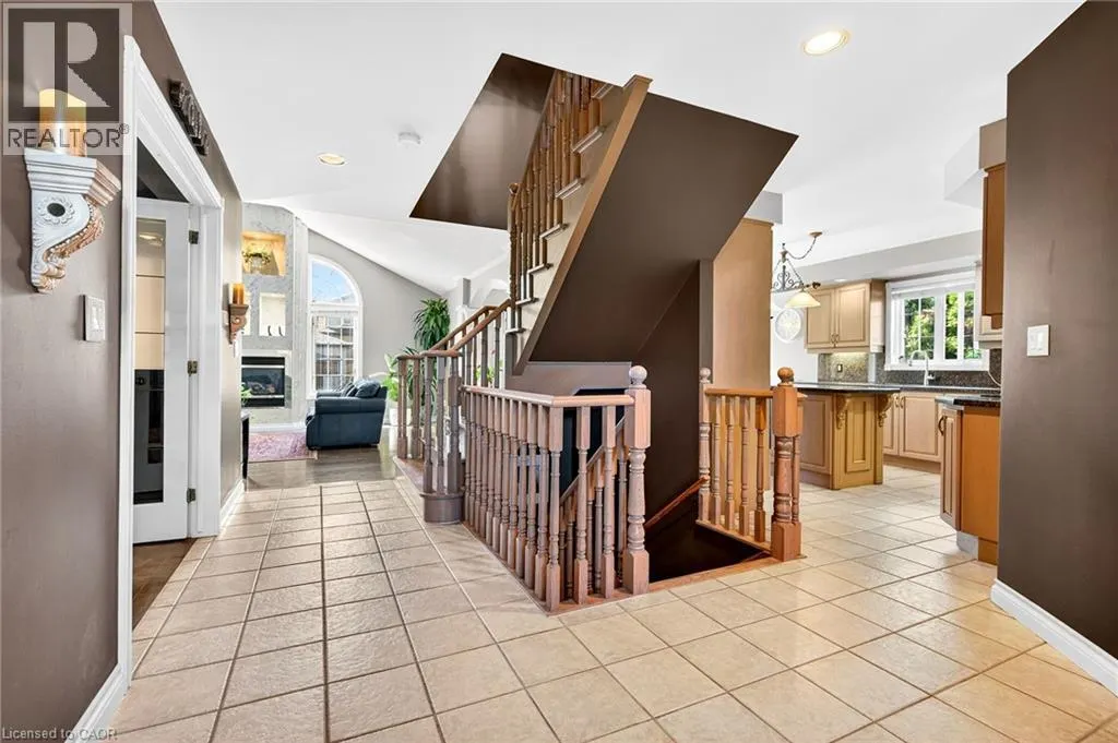 18 KONSTANTINE Court