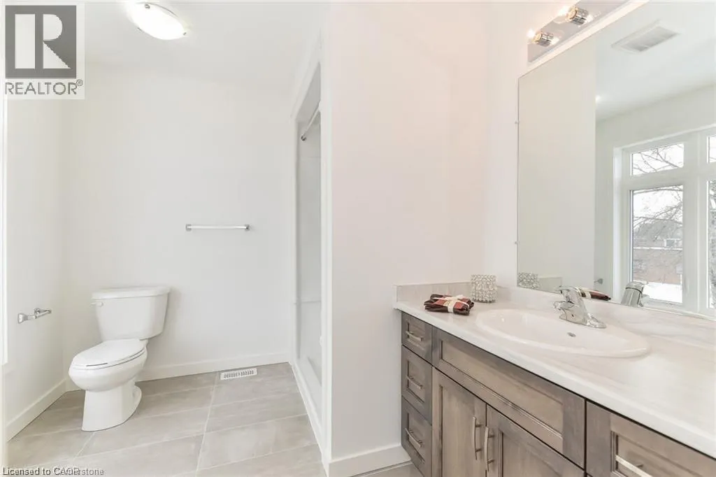 46 FRANKLIN Street S