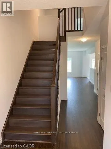 41 DENNIS Drive