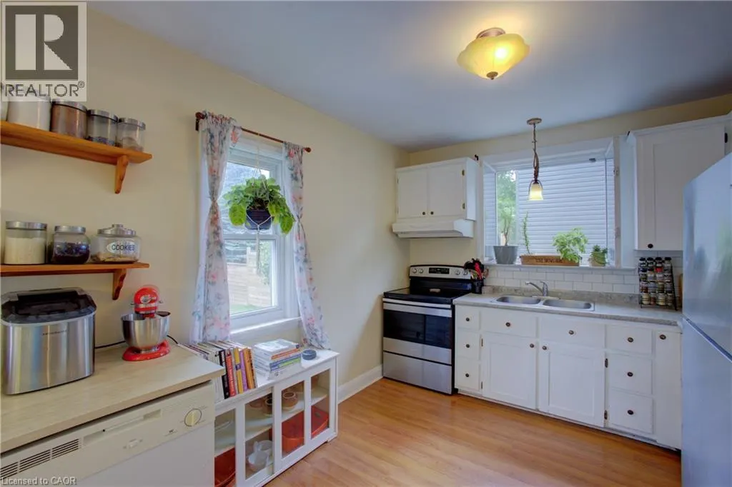 20 DUNHAM Avenue