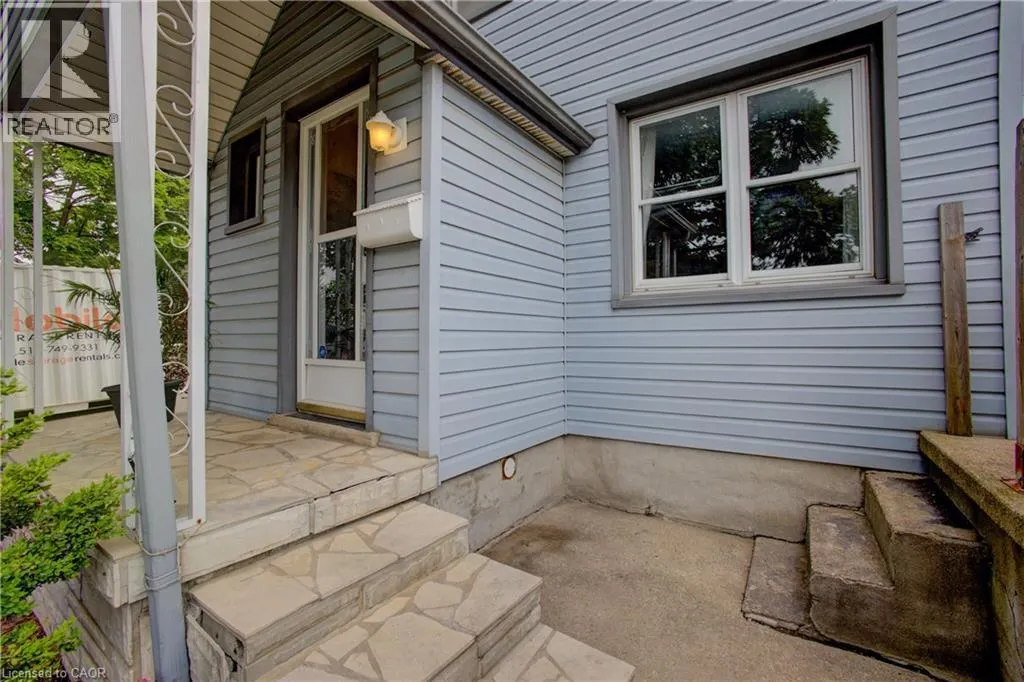 20 DUNHAM Avenue