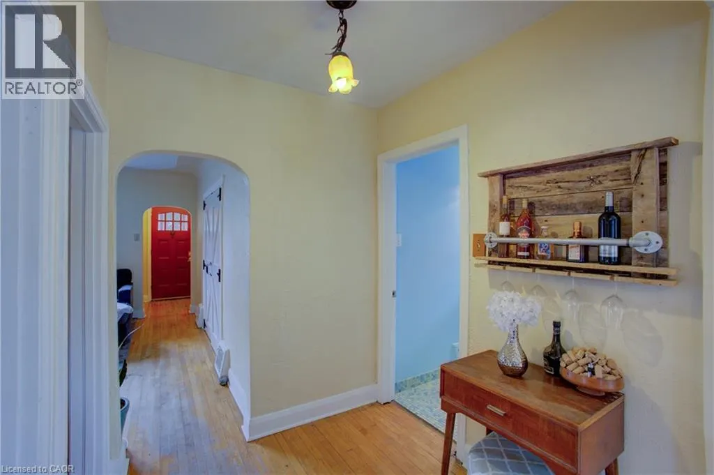 20 DUNHAM Avenue