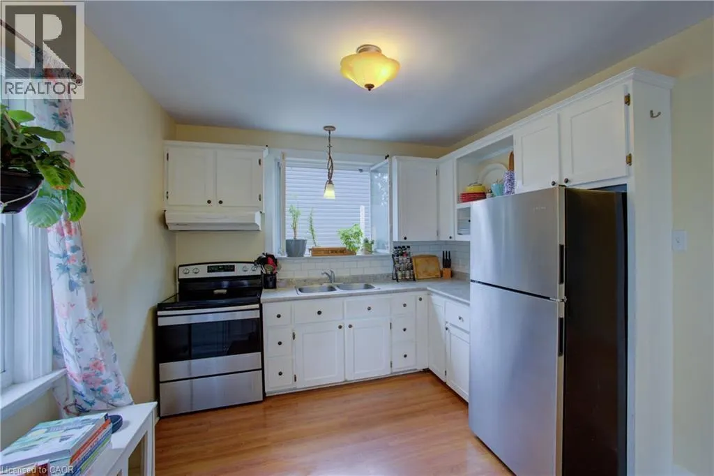 20 DUNHAM Avenue