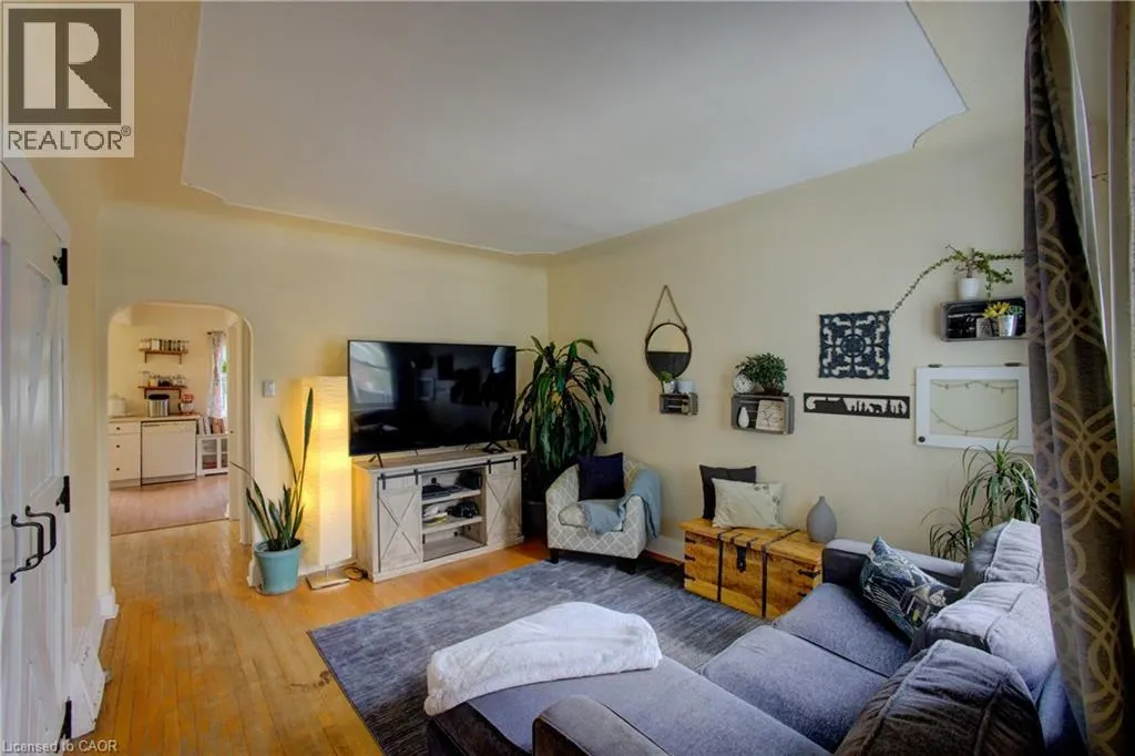 20 DUNHAM Avenue