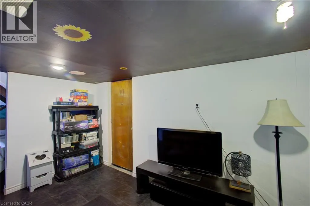 20 DUNHAM Avenue
