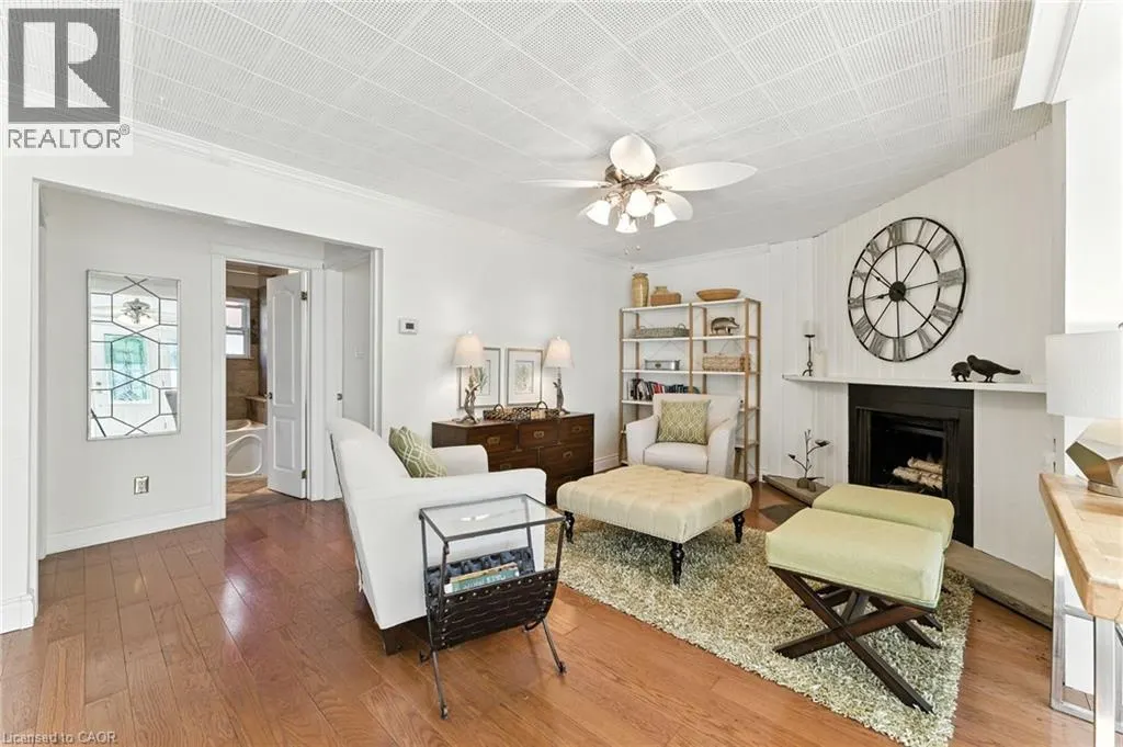 58 LAKEVIEW Avenue