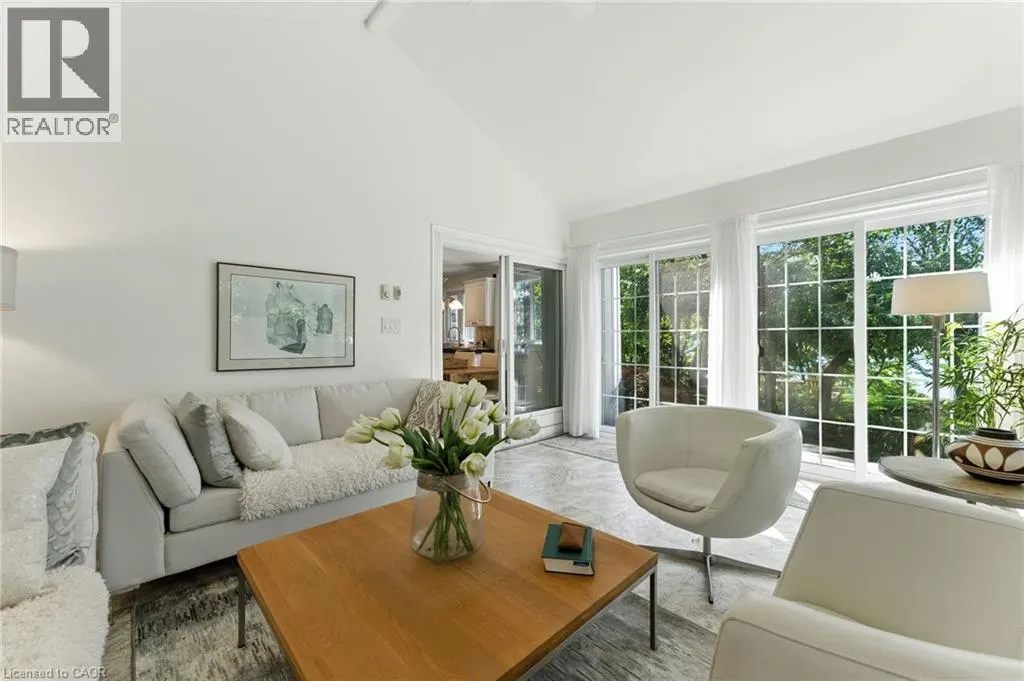 58 LAKEVIEW Avenue