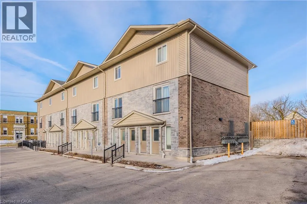 122 COURTLAND Avenue E Unit# 11, #11