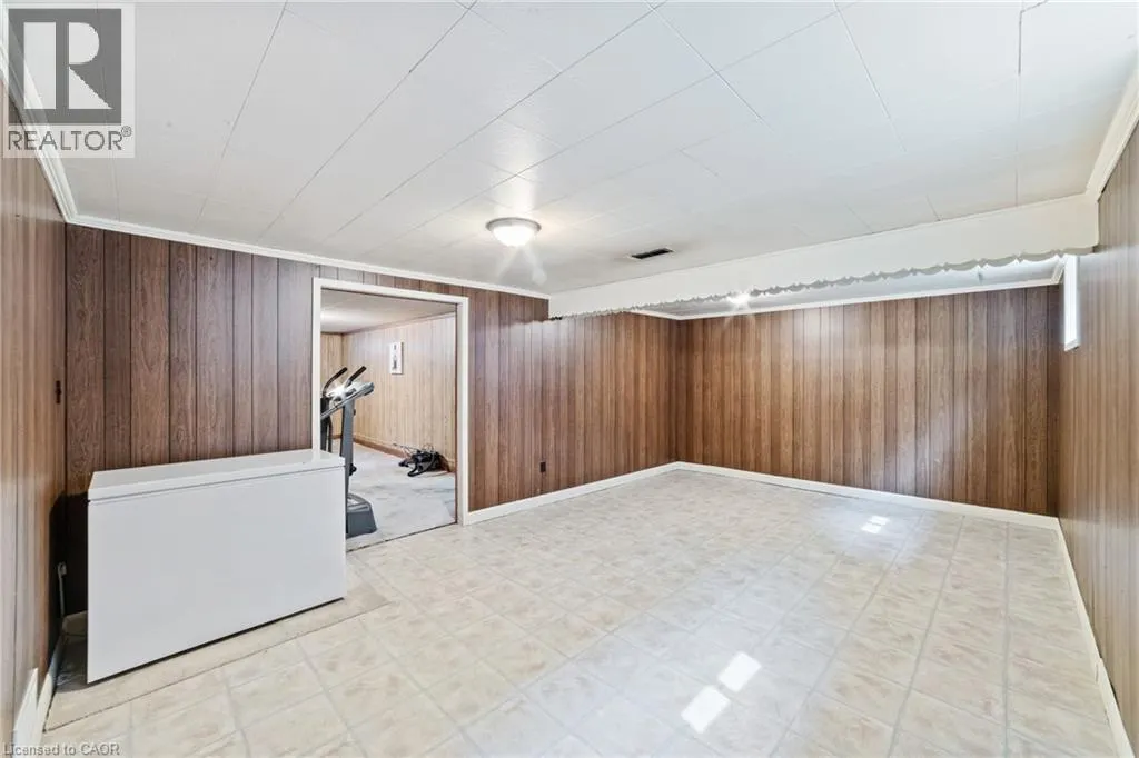 46 BLUEBIRD Avenue