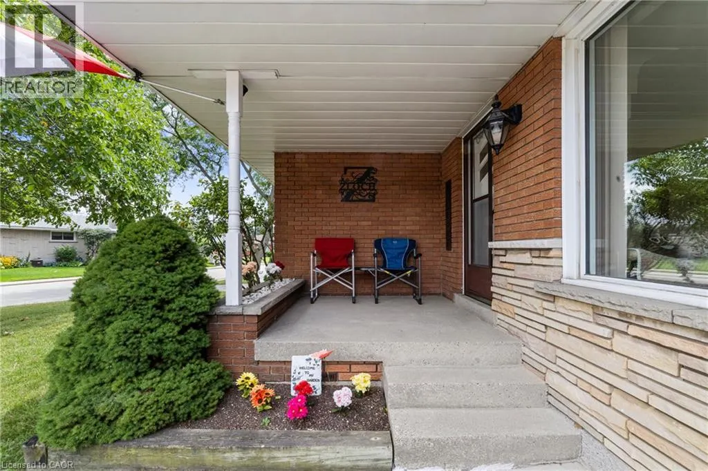 46 BLUEBIRD Avenue