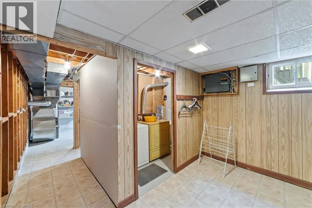 46 BLUEBIRD Avenue