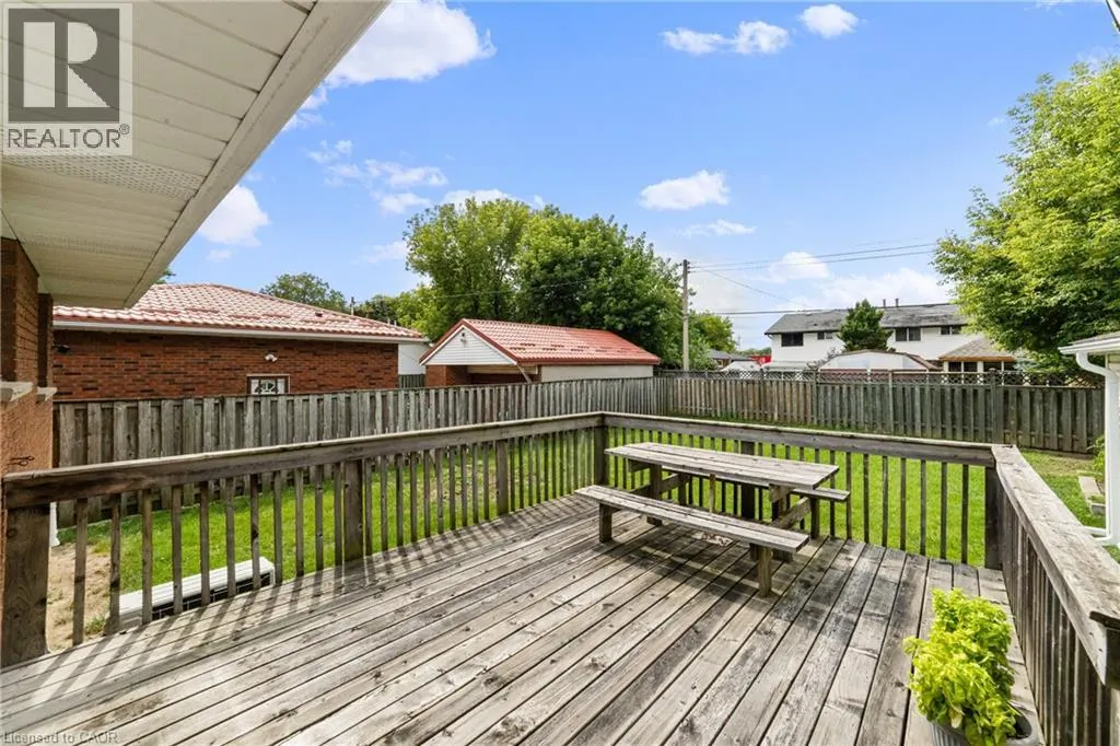 46 BLUEBIRD Avenue