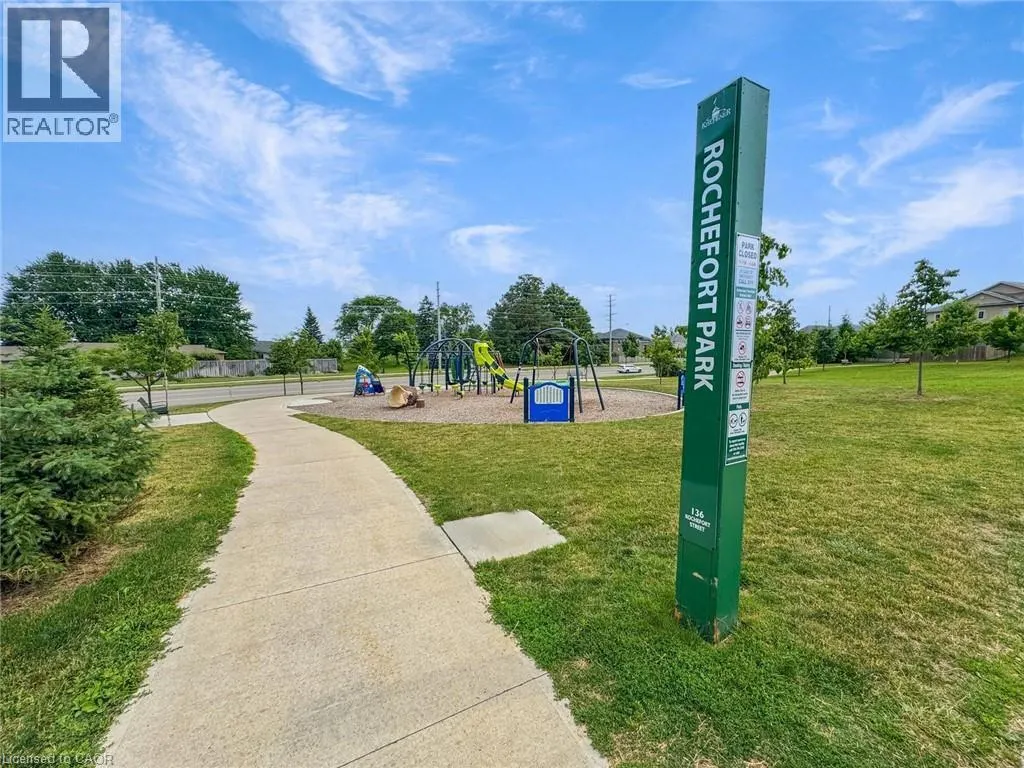 150 ROCHEFORT Street Unit# E, #E