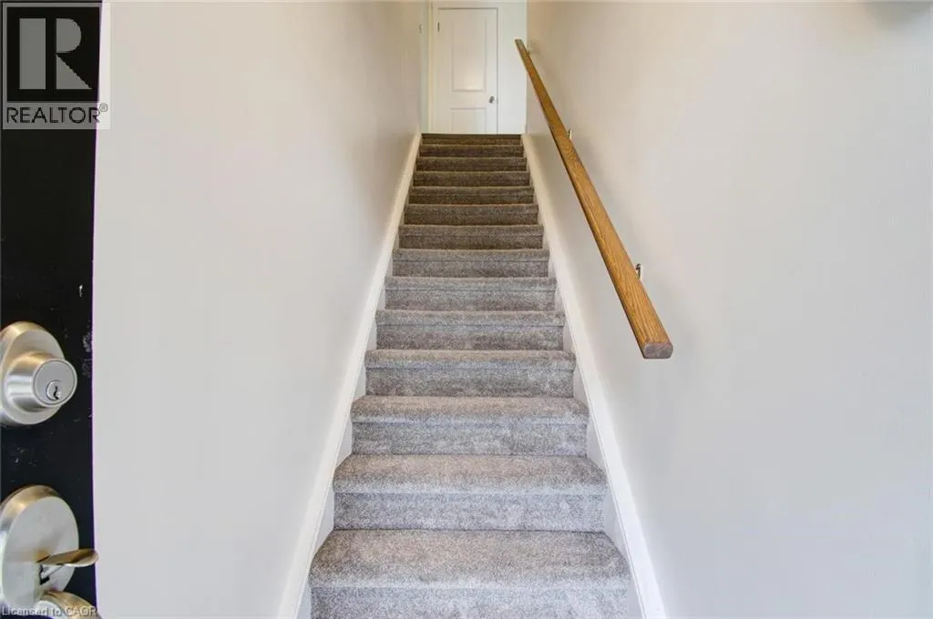 150 ROCHEFORT Street Unit# E, #E