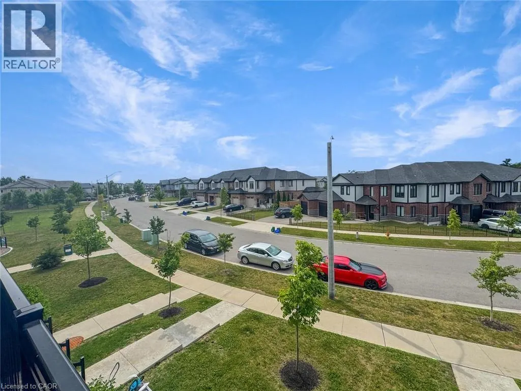 150 ROCHEFORT Street Unit# E, #E