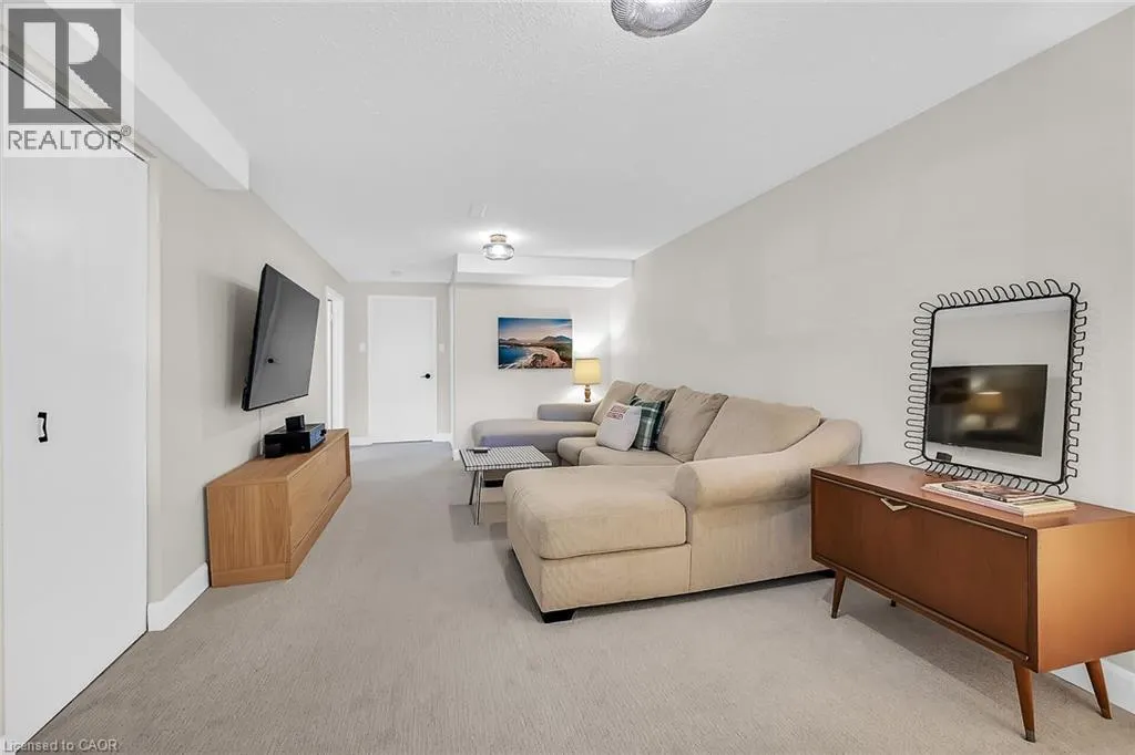 158 WENDOVER Drive