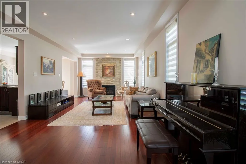 441 STONEHENGE Drive Unit# 30, #30