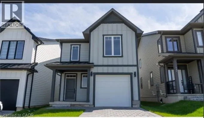 947 DEVERON Crescent
