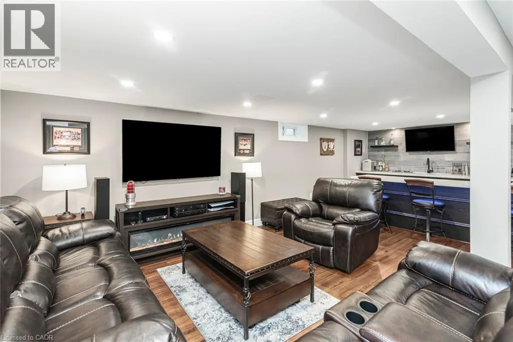 755 TEMPLEMEAD Drive