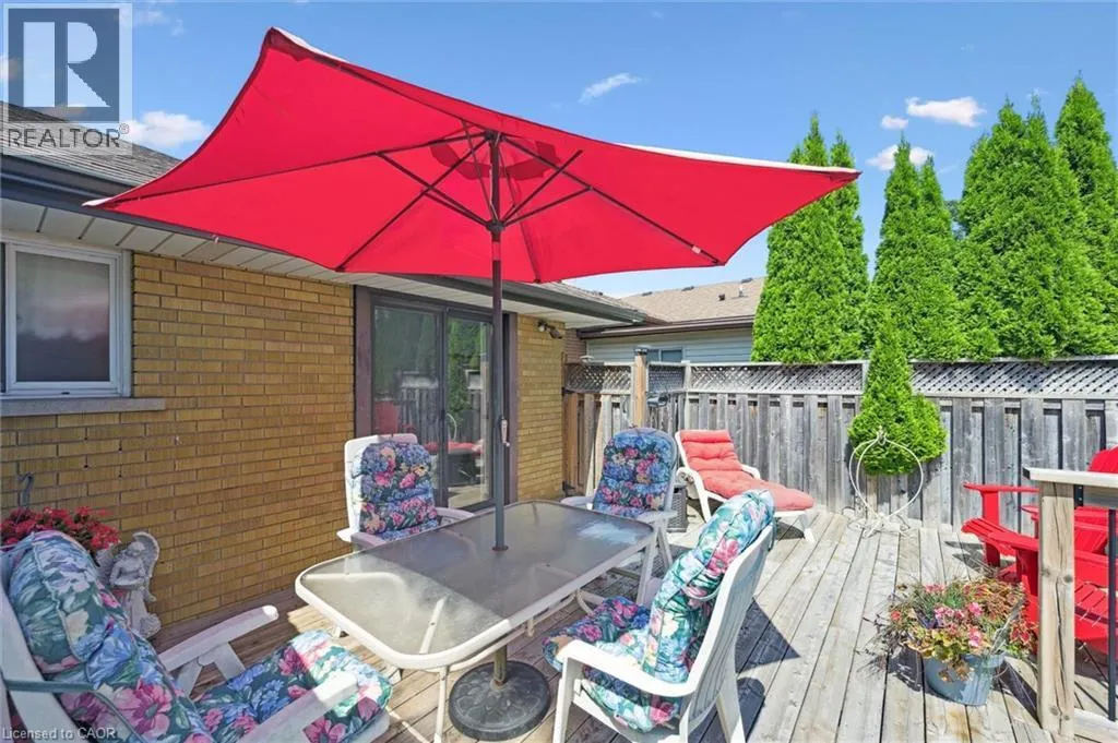 61 TRAYNOR Avenue
