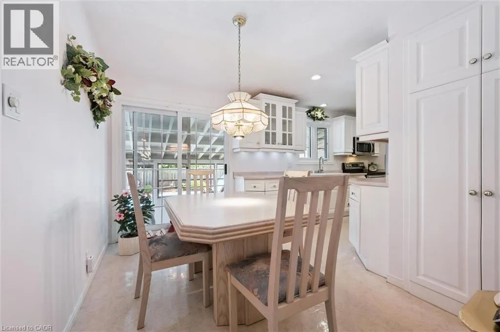 61 TRAYNOR Avenue