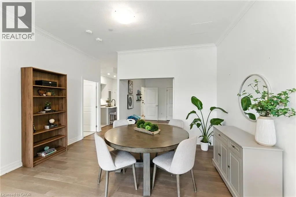 1880 GORDON Street Unit# 207, #207