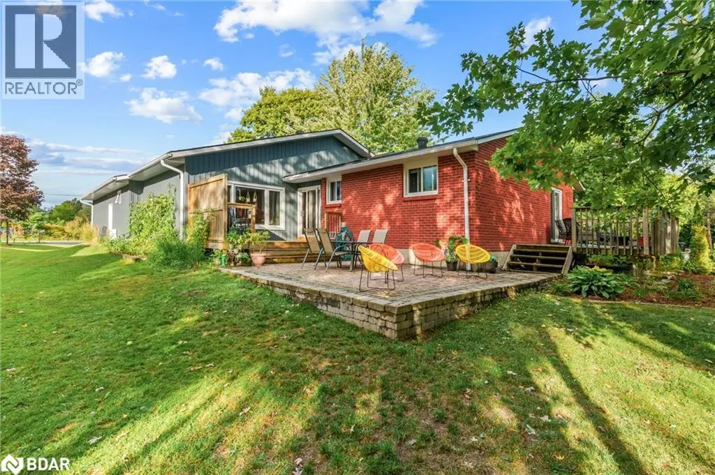 2656 WESTSHORE Crescent