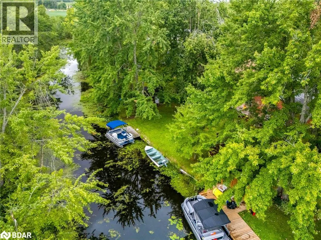 2656 WESTSHORE Crescent