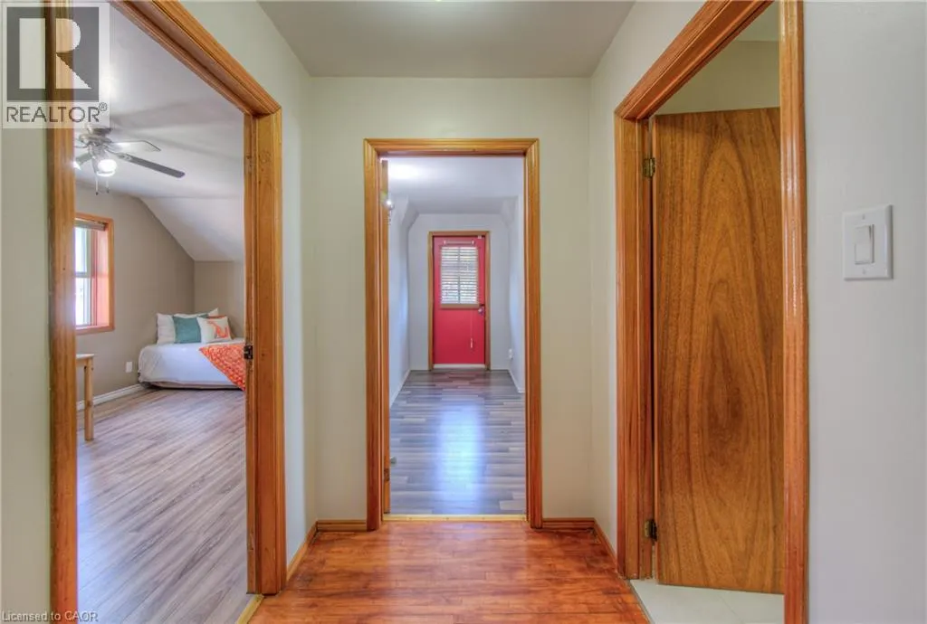 116 CEDAR Street S