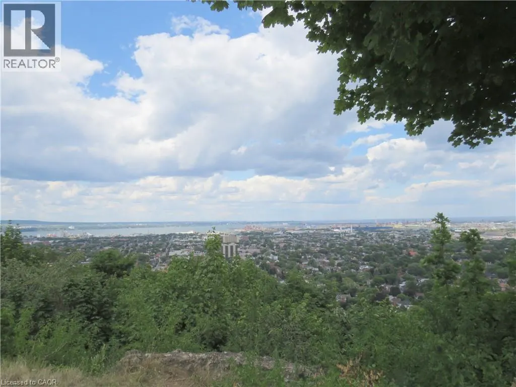30 SUMMIT Avenue Unit# 307, #307